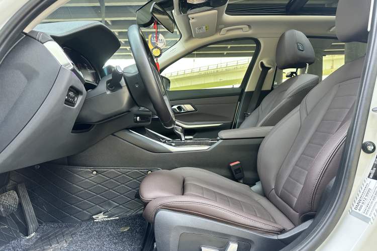 Used BMW 3 Series 2021 Restyled 325Li M Sport Package Left Front Seat