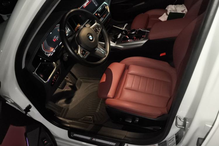 Used BMW 3 Series 2021 Restyled 325i M Sport Night Edition Package Left Front Seat