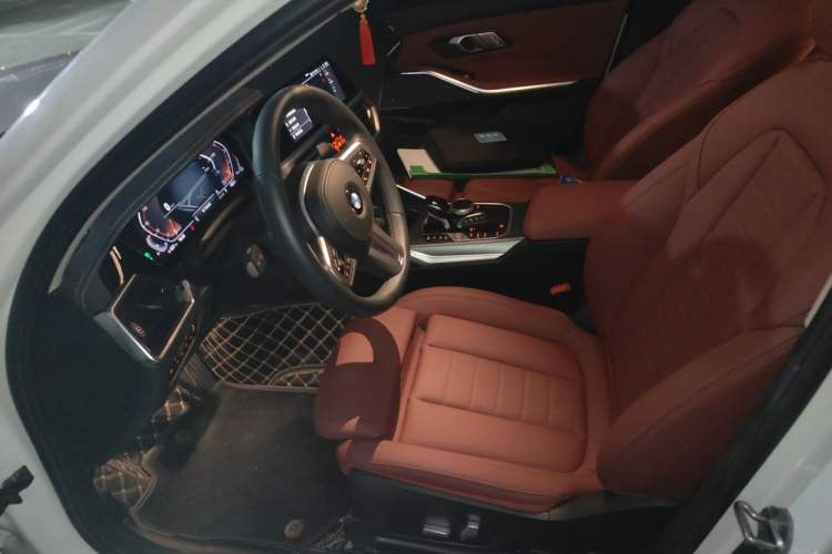 Used BMW 3 Series 2021 Second Facelift 325i M Sport Night Edition Package Left Front Seat