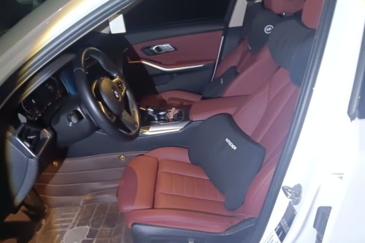 Used BMW 3 Series 2021 Restyled 325i M Sport Night Edition Package Left Front Seat