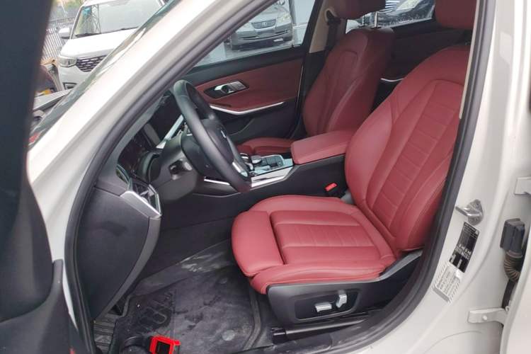 Used BMW 3 Series 2021 Restyled 320i Sport Package Left Front Seat