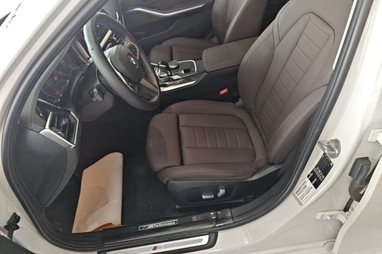 Used BMW 3 Series 2021 325Li M Sport Package Left Front Seat