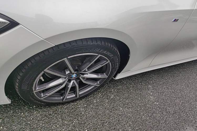 Used BMW 3 Series 2021 320Li M Sport Package Left Front Wheel Hub
