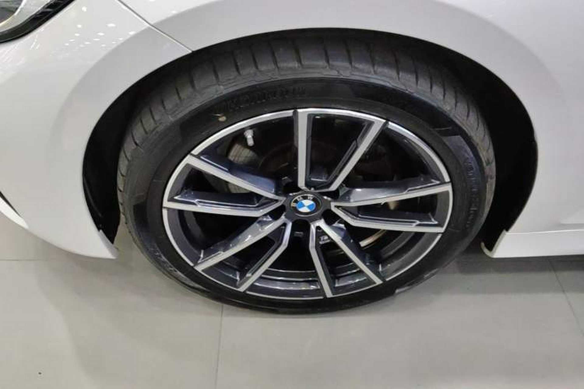 Used BMW 3 Series 2021 Second Facelift 320Li M Sport Package Left Front Wheel Hub
