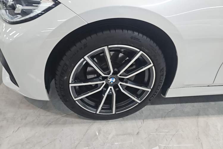 Used BMW 3 Series 2021 Facelifted 320Li M Sport Package Left Front Wheel Hub