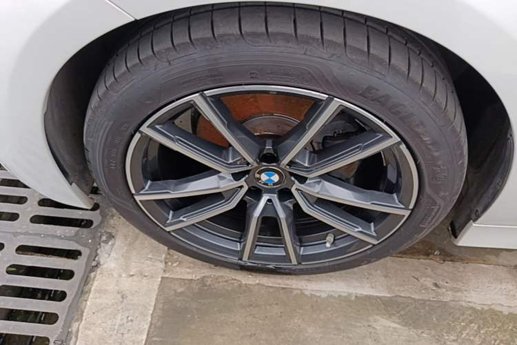 Used BMW 3 Series 2021 Facelifted 320Li M Sport Package Left Front Wheel Hub
