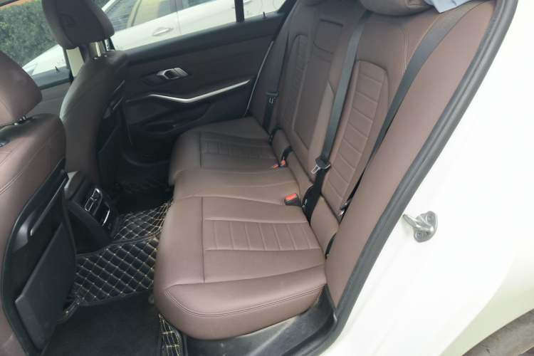 Used BMW 3 Series 2021 Facelifted 320Li M Sport Package Left Rear Seat