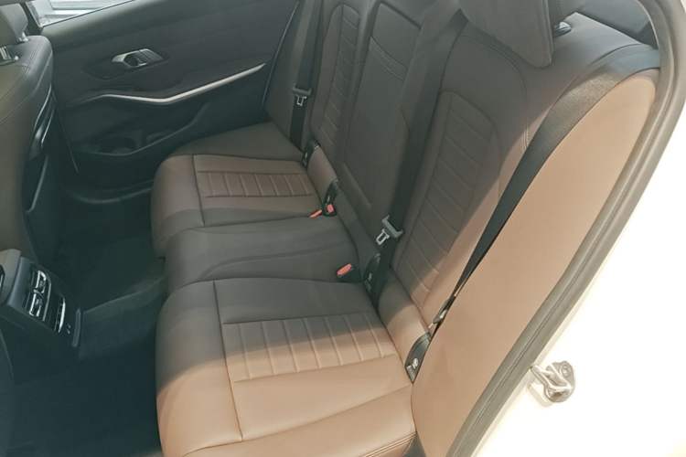 Used BMW 3 Series 2021 Facelifted 320Li M Sport Package Left Rear Seat
