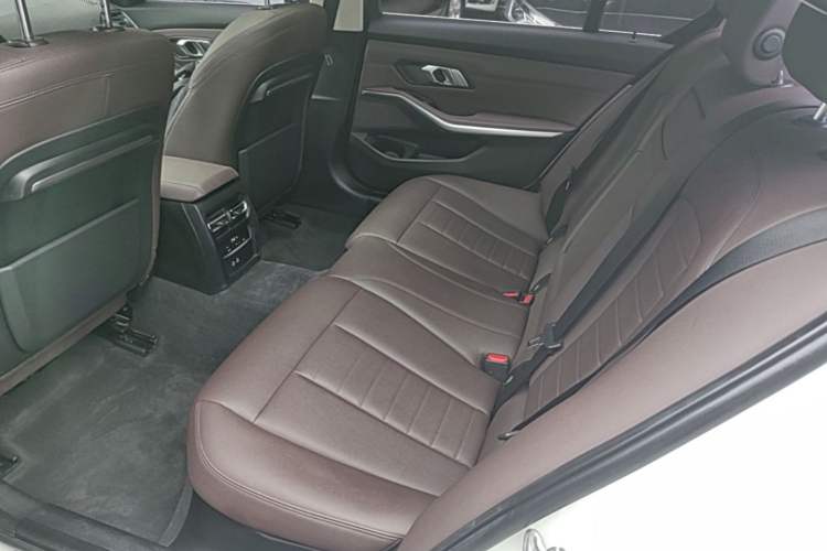 Used BMW 3 Series 2021 320Li M Sport Package Left Rear Seat