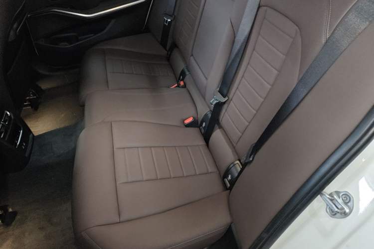 Used BMW 3 Series 2021 Second Facelift 320Li M Sport Package Left Rear Seat