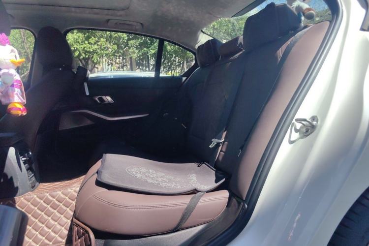Used BMW 3 Series 2021 Restyled 325Li xDrive M Sport Package Left Rear Seat