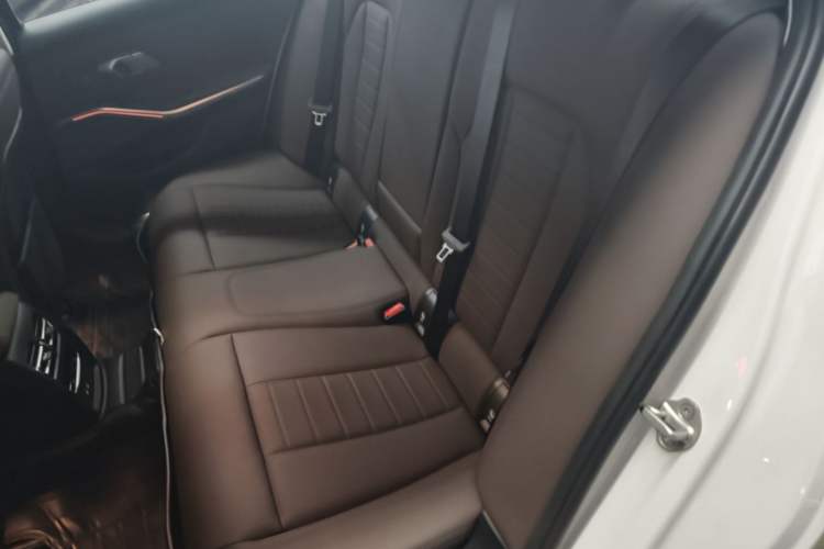 Used BMW 3 Series 2021 325i M Sport Night Edition package Left Rear Seat