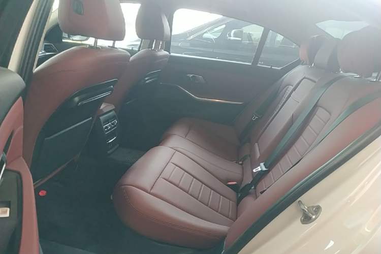 Used BMW 3 Series 2021 320Li M Sport Package Left Rear Seat