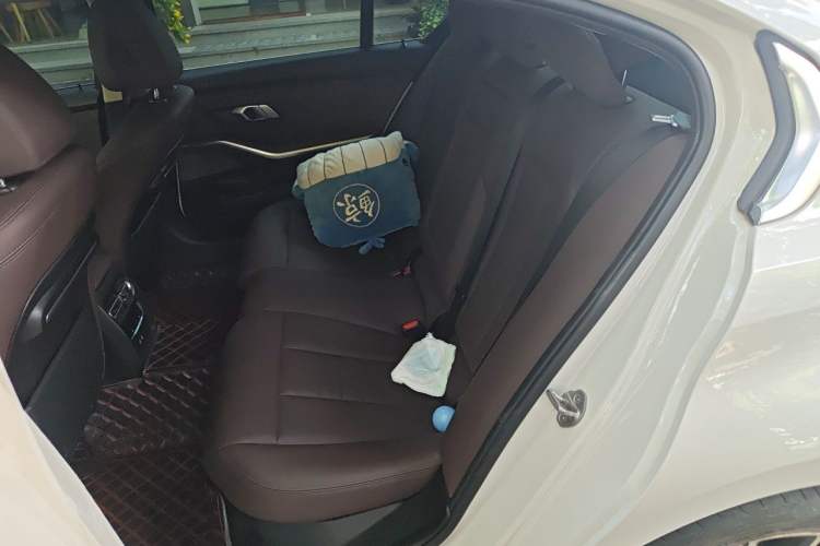Used BMW 3 Series 2021 320Li M Sport Package Left Rear Seat