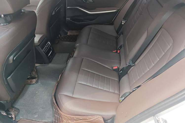 Used BMW 3 Series 2021 320Li M Sport Package Left Rear Seat