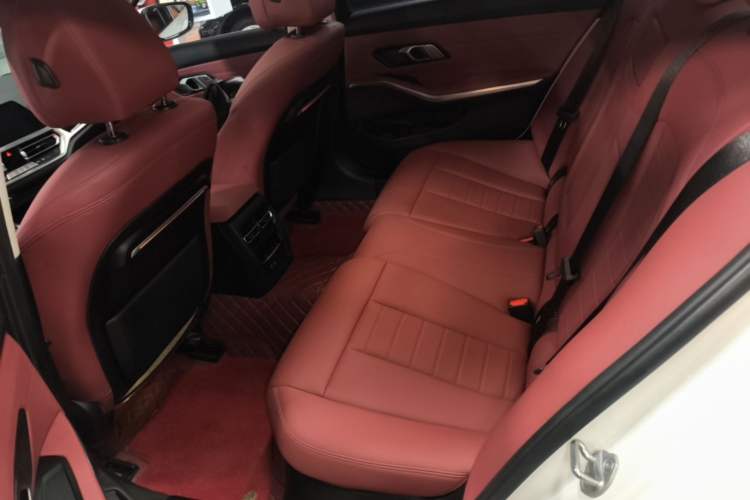 Used BMW 3 Series 2021 Facelifted 320Li M Sport Package Left Rear Seat