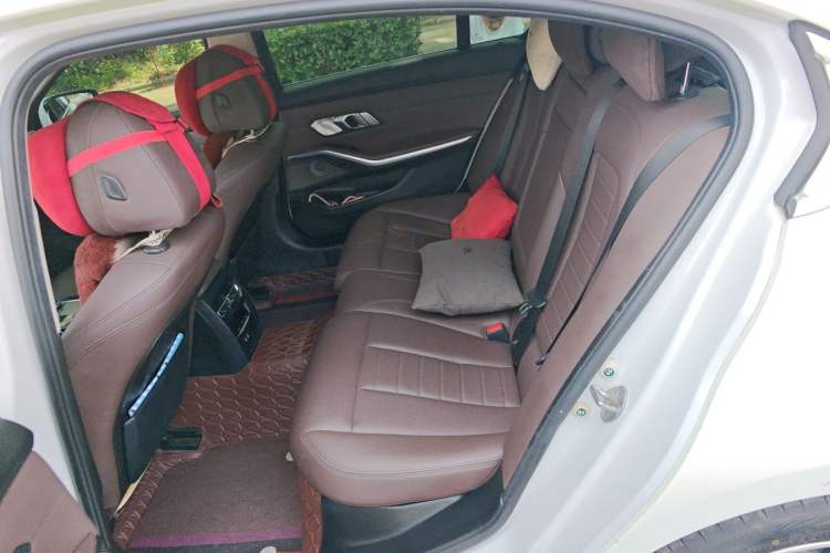 Used BMW 3 Series 2021 Facelifted 320Li M Sport Package Left Rear Seat