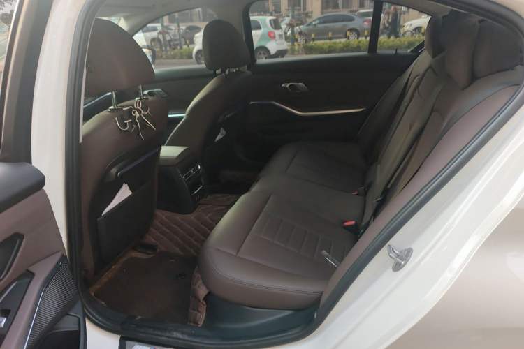 Used BMW 3 Series 2021 Restyled 325Li M Sport Package Left Rear Seat