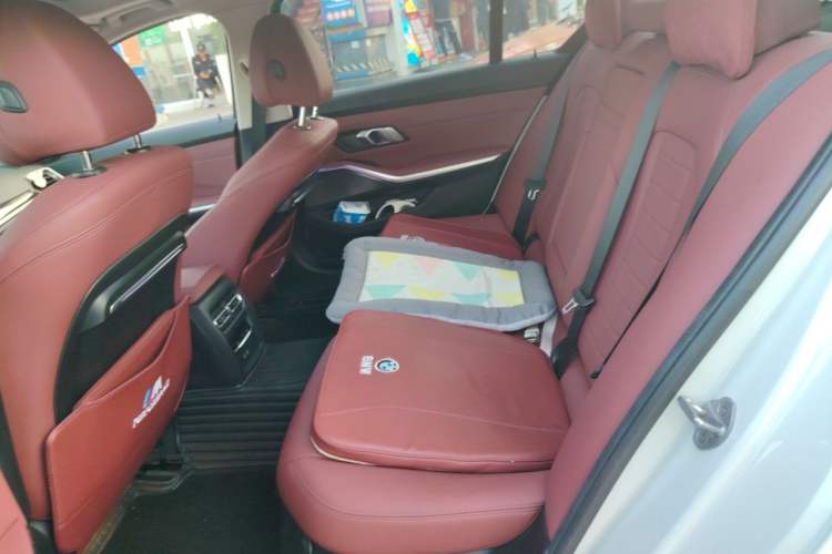 Used BMW 3 Series 2021 Restyled 325Li M Sport Package Left Rear Seat