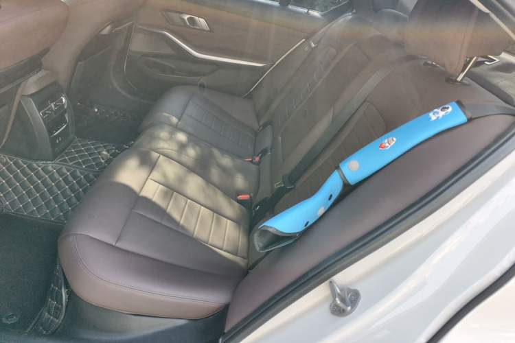 Used BMW 3 Series 2021 Restyled 325Li M Sport Package Left Rear Seat