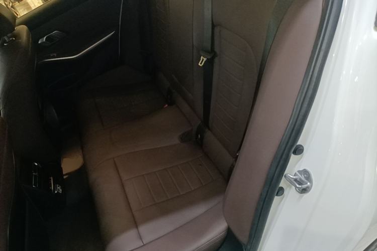 Used BMW 3 Series 2021 Restyled 320i Sport Package Left Rear Seat