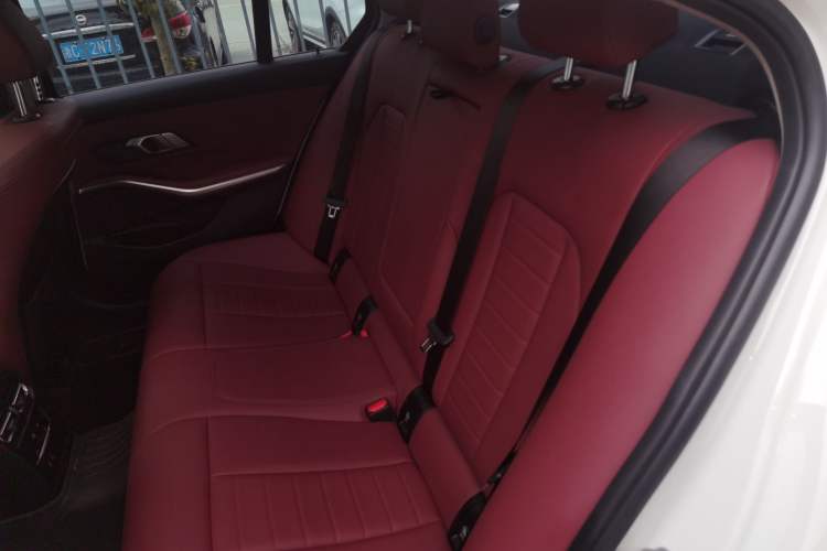 Used BMW 3 Series 2021 Restyled 320i Sport Package Left Rear Seat
