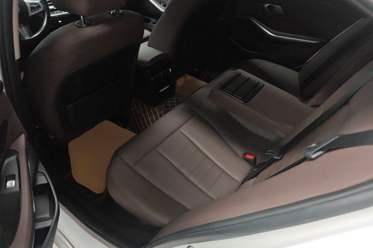 Used BMW 3 Series 2021 Second Facelift 325i M Sport Package Left Rear Seat