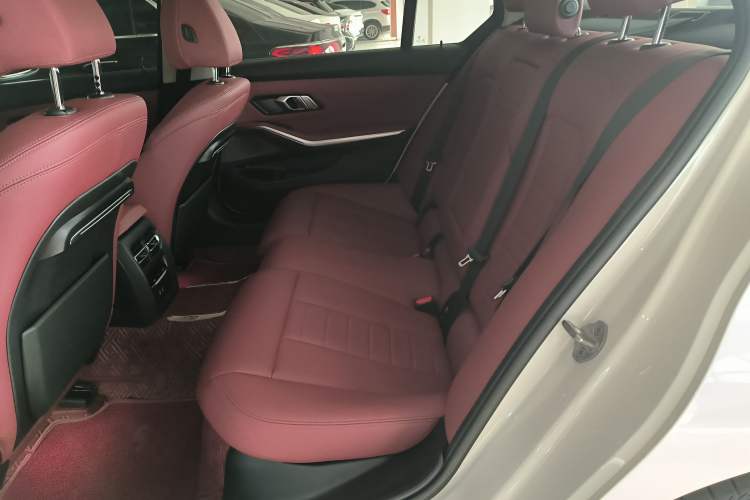 Used BMW 3 Series 2021 Restyled 325Li M Sport Package Left Rear Seat