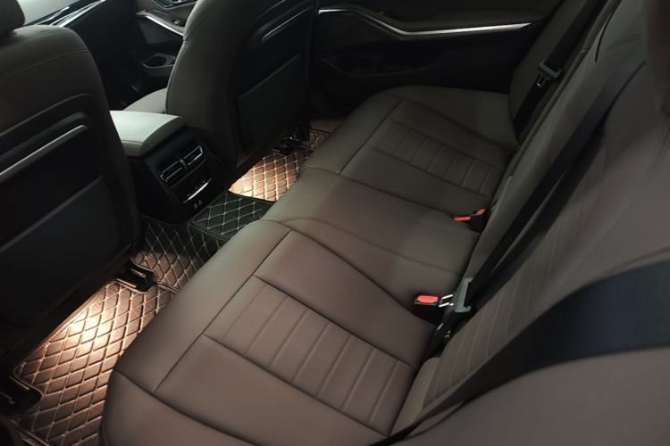 Used BMW 3 Series 2021 Facelifted 320Li M Sport Package Left Rear Seat