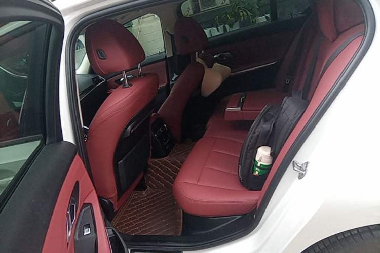 Used BMW 3 Series 2021 Facelifted 320Li M Sport Package Left Rear Seat