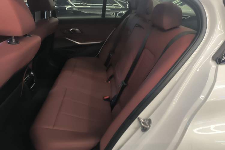 Used BMW 3 Series 2021 Restyled 325i M Sport Night Edition Package Left Rear Seat