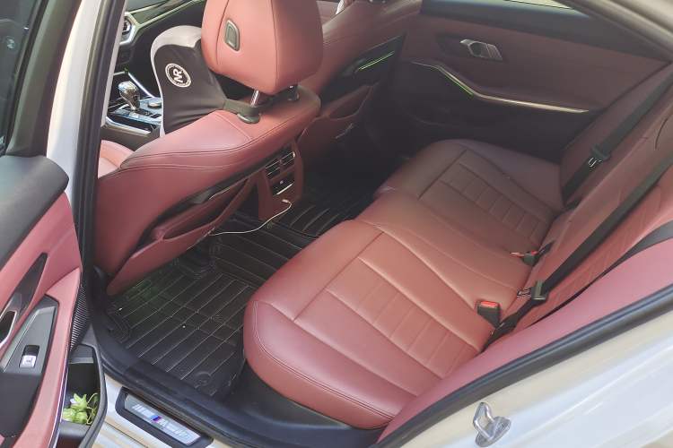 Used BMW 3 Series 2021 Facelifted 320Li M Sport Package Left Rear Seat