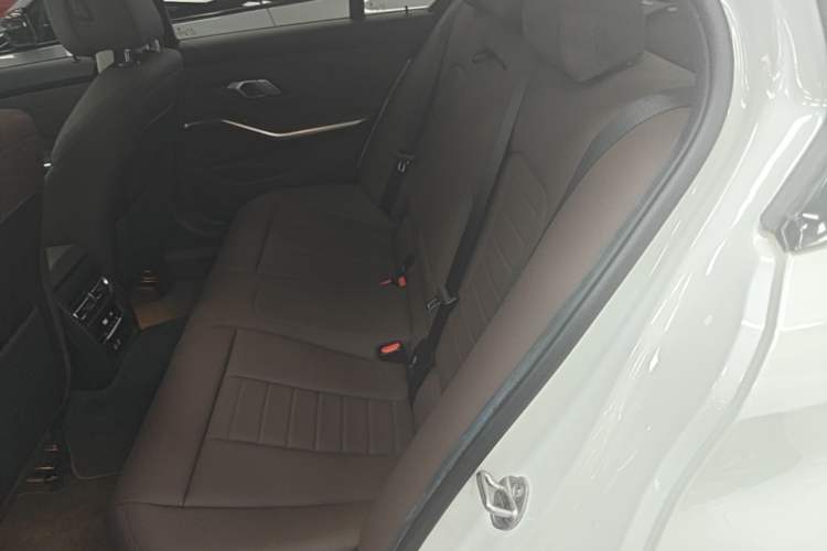 Used BMW 3 Series 2021 Second Facelift 320i Sport Package Left Rear Seat
