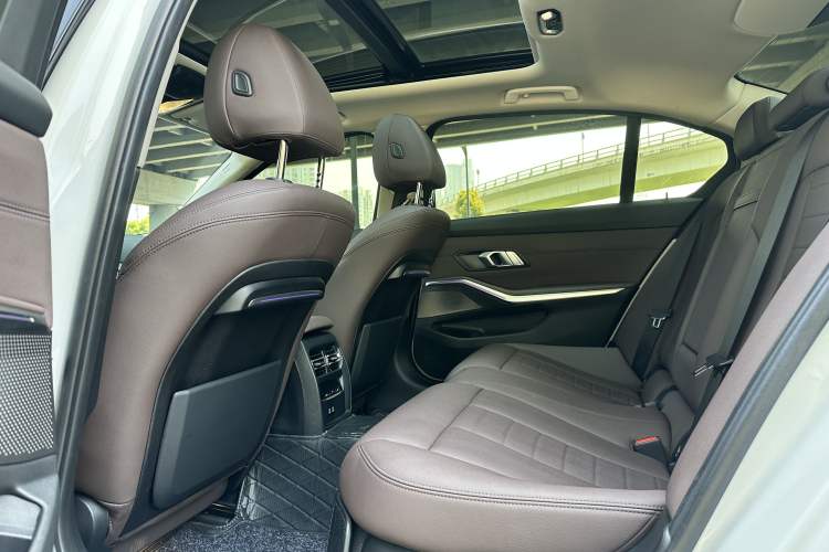 Used BMW 3 Series 2021 Restyled 325Li M Sport Package Left Rear Seat