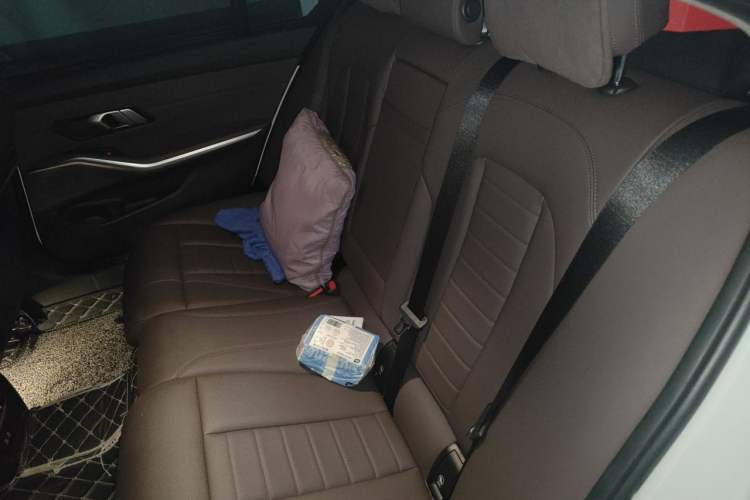 Used BMW 3 Series 2021 Facelifted 320Li M Sport Package Left Rear Seat