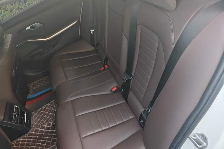 Used BMW 3 Series 2021 Facelifted 320Li M Sport Package Left Rear Seat