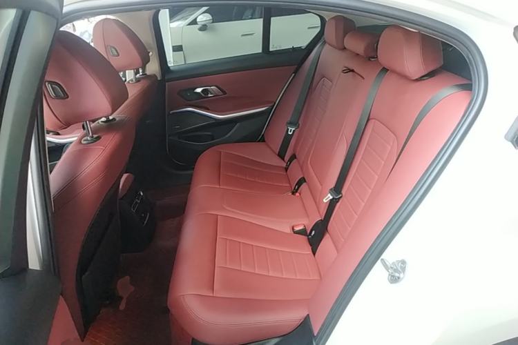 Used BMW 3 Series 2021 325i M Sport Night Edition package Left Rear Seat