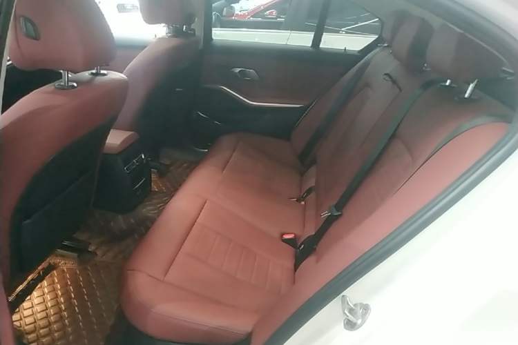 Used BMW 3 Series 2021 320i Sport Package Left Rear Seat