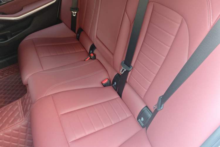 Used BMW 3 Series 2021 320Li M Sport Package Left Rear Seat
