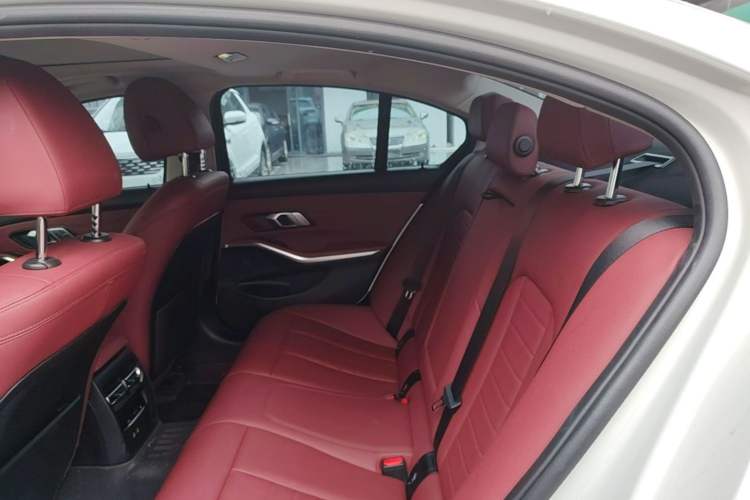 Used BMW 3 Series 2021 Restyled 320i Sport Package Left Rear Seat