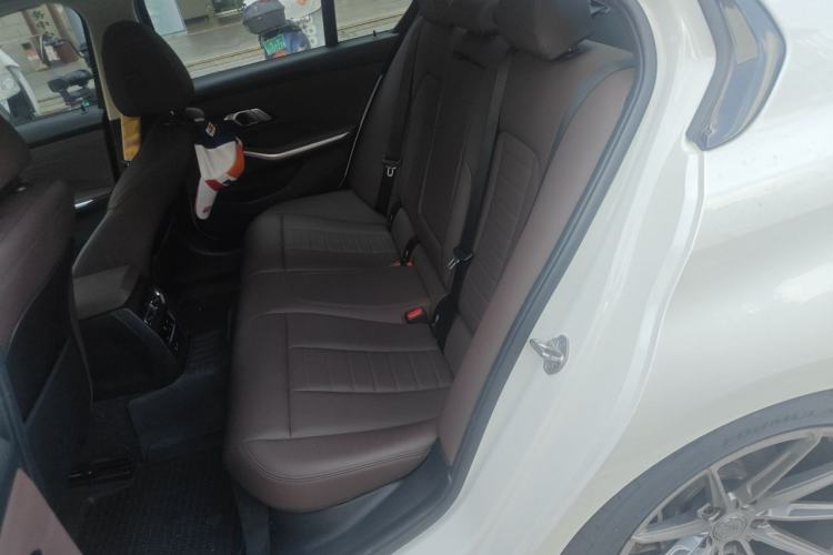 Used BMW 3 Series 2021 Restyled 325i M Sport Night Edition Package Left Rear Seat