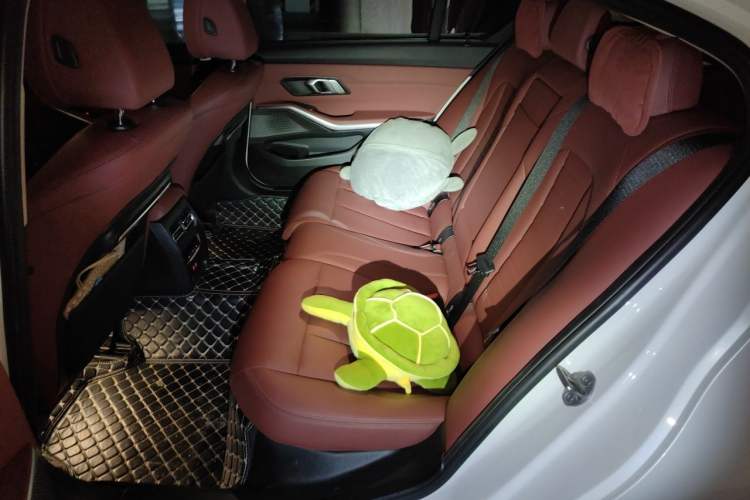 Used BMW 3 Series 2021 320Li M Sport Package Left Rear Seat