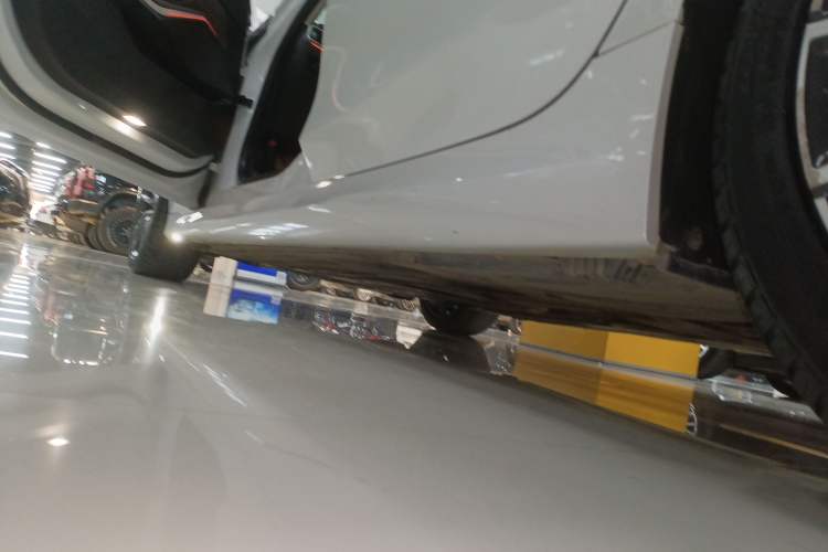 Used BMW 3 Series 2021 Restyled 325Li M Sport Package Left Side Sill