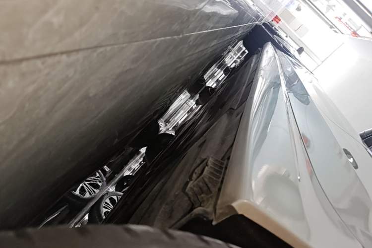 Used BMW 3 Series 2021 Second Facelift 320Li M Sport Package Left Side Sill