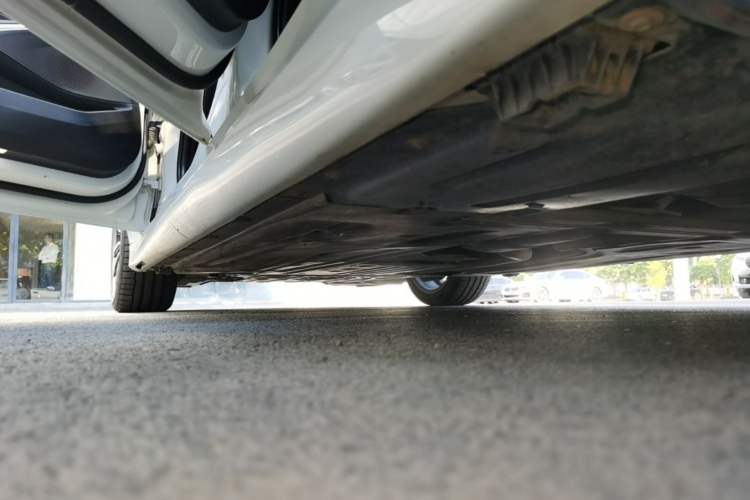 Used BMW 3 Series 2021 325Li M Sport Package Left Side Sill