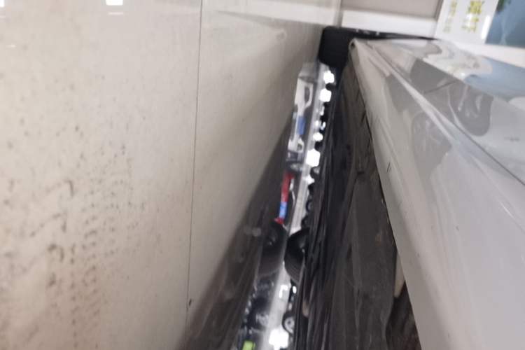Used BMW 3 Series 2021 325Li M Sport Package Left Side Sill