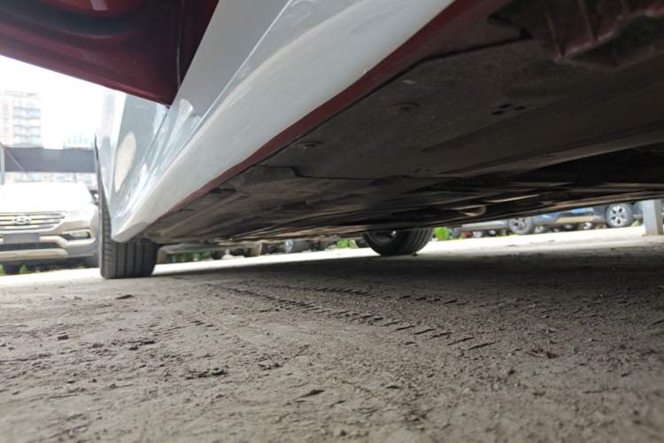 Used BMW 3 Series 2021 320i Sport Package Left Side Sill