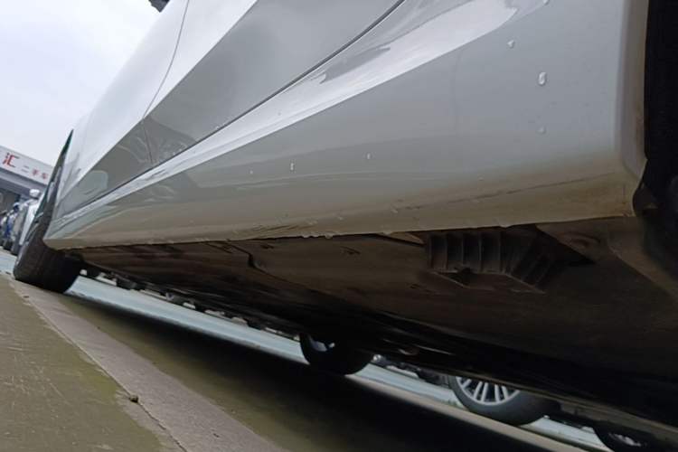 Used BMW 3 Series 2021 Facelifted 320Li M Sport Package Left Side Sill