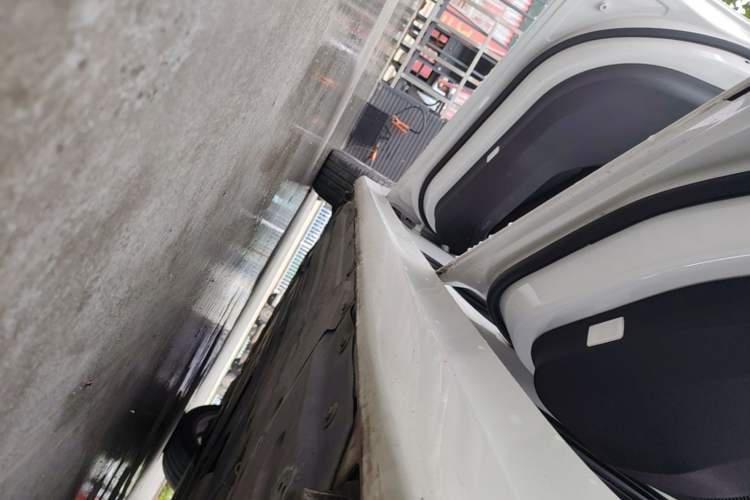 Used BMW 3 Series 2021 Restyled 320i Sport Package Left Side Sill