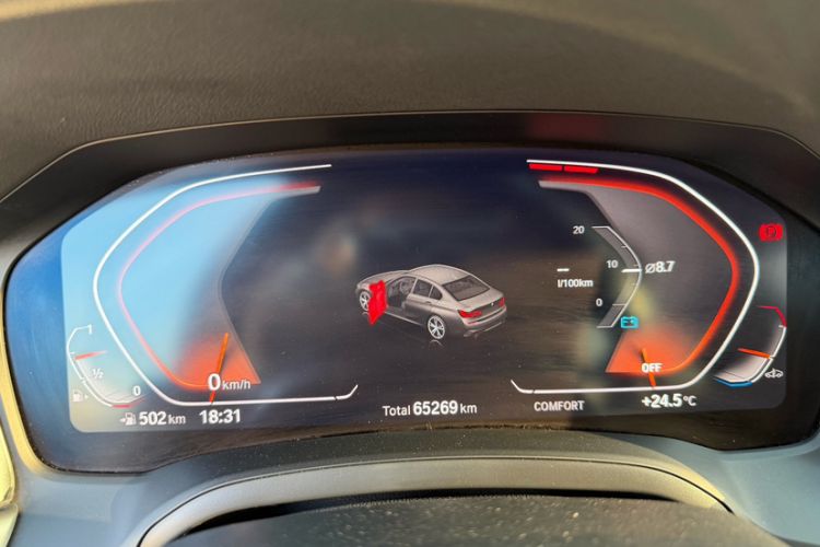 Used BMW 3 Series 2021 Facelifted 320Li M Sport Package Odometer Close Up